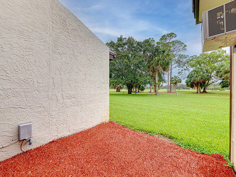 1241 Saint Andrews Dr — Photo 38