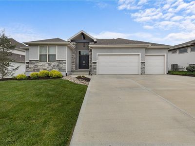 17200 Parkhill St, Overland Park, KS, 66221