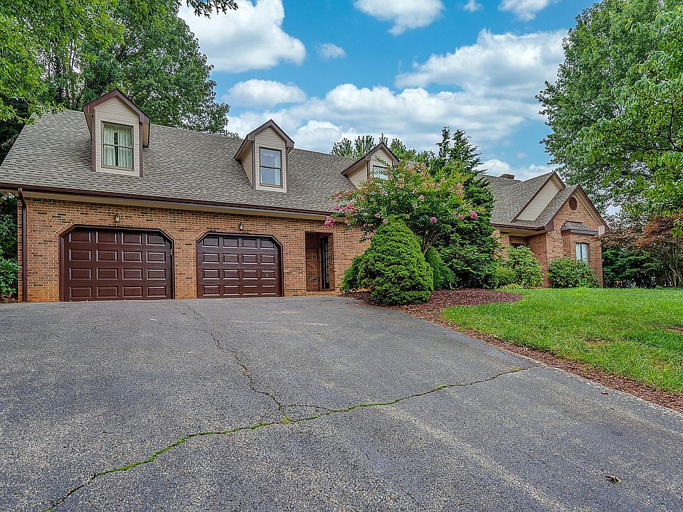1st image of 398 Highland Dr