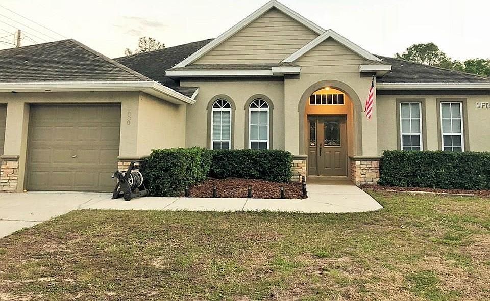 1st image of 880 N Buena Vista Dr