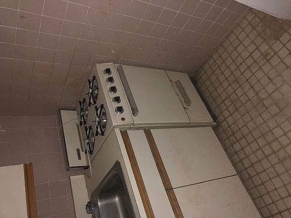 4th image of 435 E 85th St APT Gb9