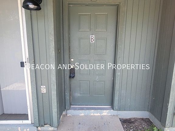 2nd image of 3030 SE 53rd Ct APT B