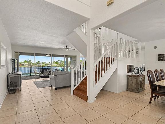 2nd image of 2674 LAKE VIEW BOULEVARD