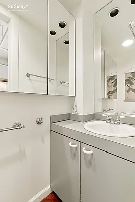 Rented by Sotheby's International Realty | media 22