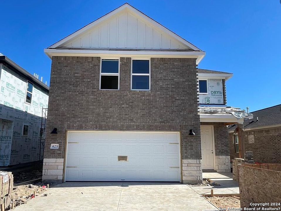 1st image of 425 Possumhaw Ln.