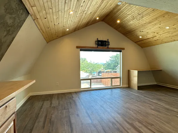 (undisclosed Address), Sun Valley, NV 89433
