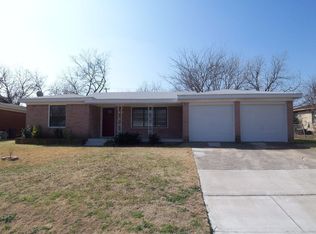 5628 Tourist Dr, North Richland Hills, TX 76117