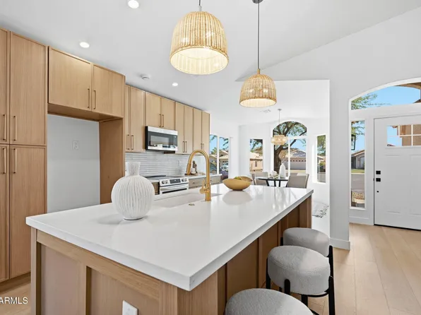 2202 E MONONA Drive, Phoenix, AZ 85024