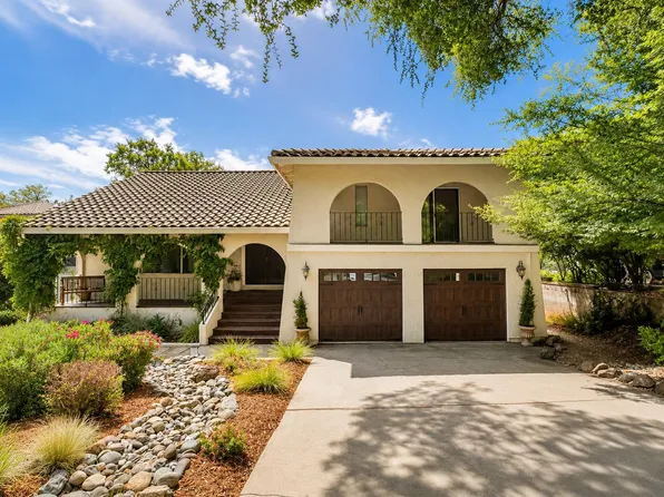 23100 Sunset Ridge Dr, Auburn, CA 95602