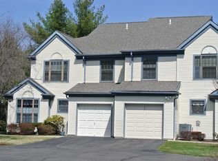 101 Suleski Ct, Mahwah, NJ 07430