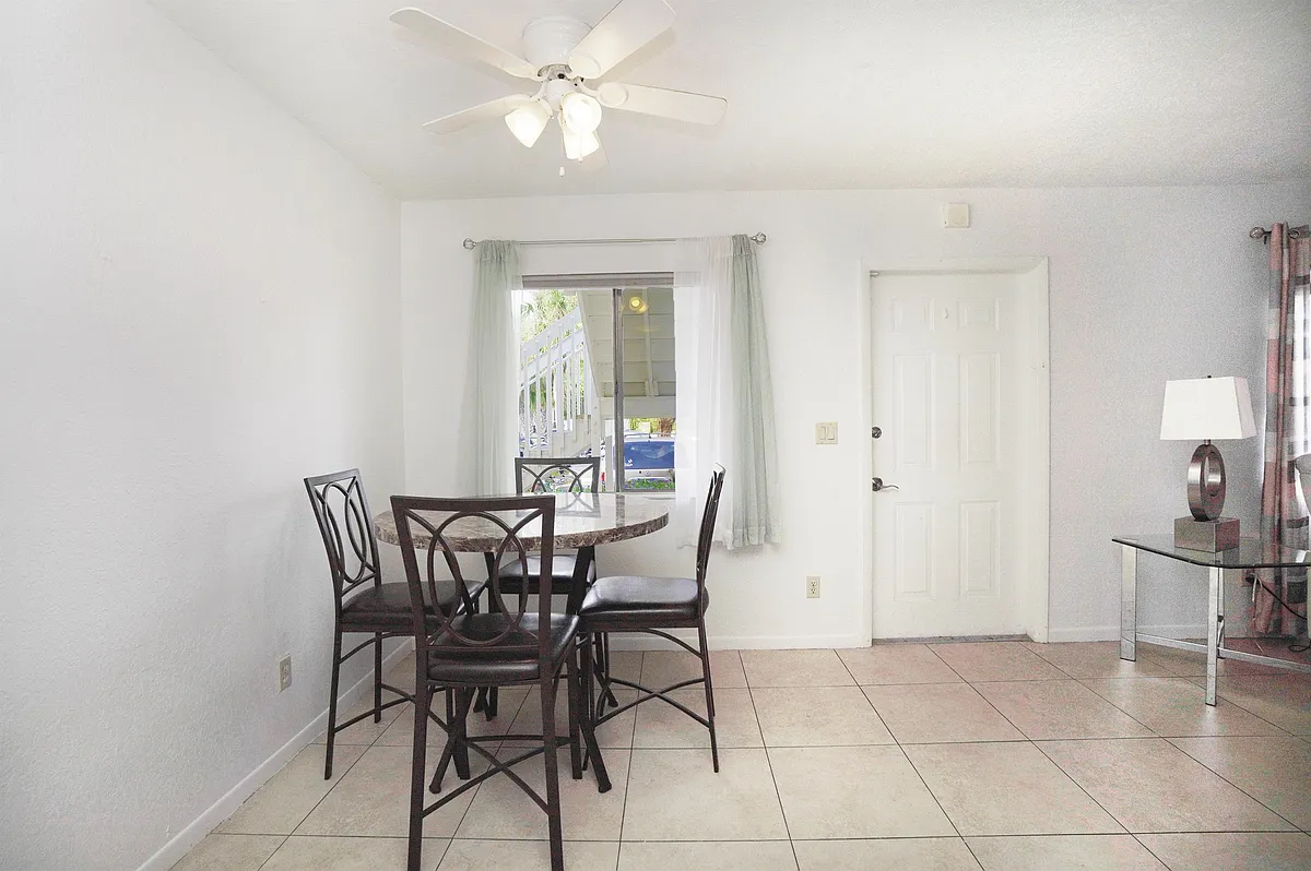 Building Photo - 4635 Bayshore Dr #P7-1