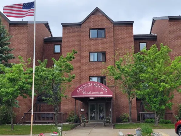 5951 N Skeel Ave Unit 201, Oscoda, MI 48750