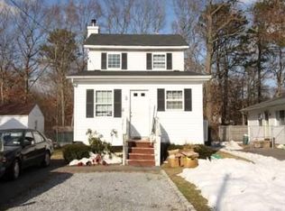 19A Lee Pl, Mastic, NY 11950