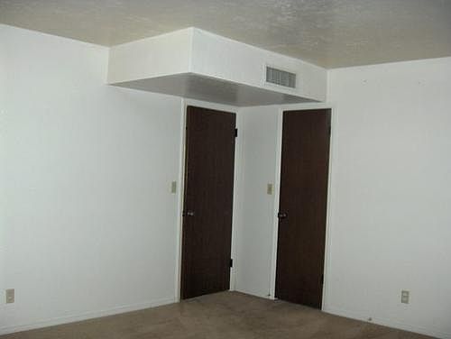 5th image of 259 W Tainter Dr