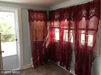 kitchen wrap around windows