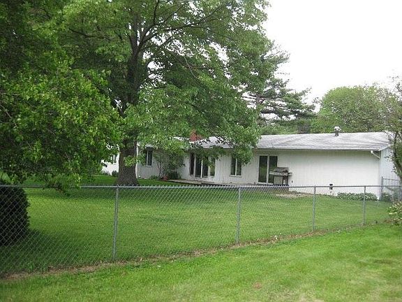 Huge Fenced Backyard
