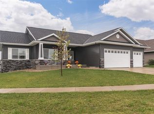 3477 Montgomery Cir, Marion, IA 52302