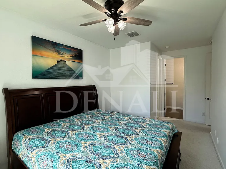 1729 W Myrna Ln — Photo 41