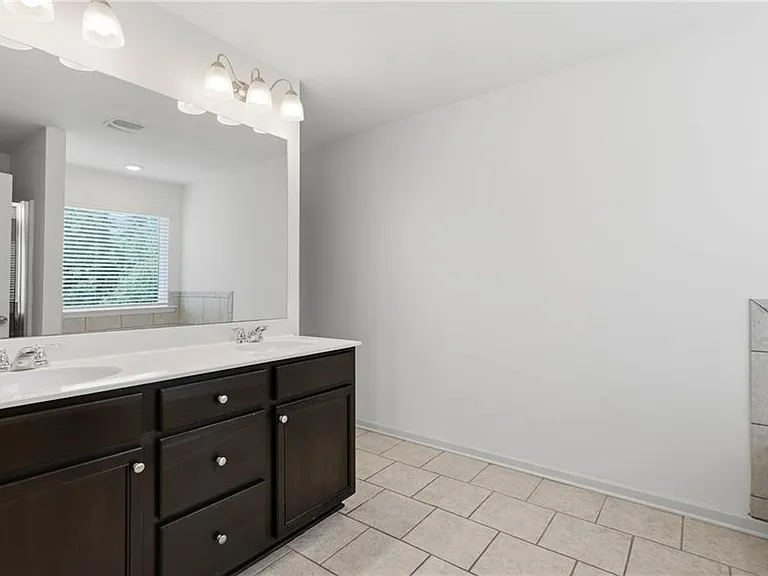 7134 Gladstone Cir — Photo 14
