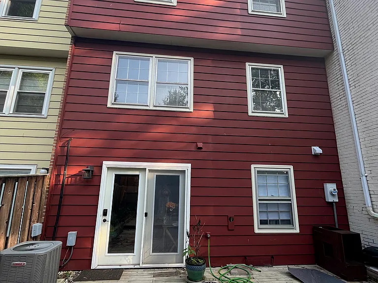 2828 Wellesley Ct — Photo 16
