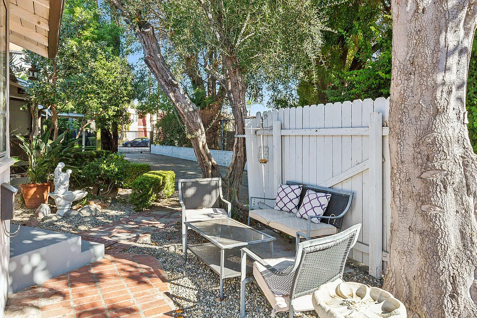 1 bed, 496 sqft, $2,200 — Photo 3