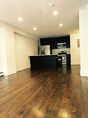 Rented by Really NY LLC | media 19