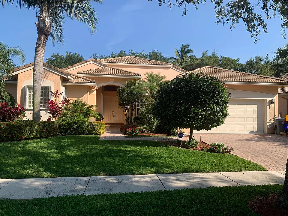 7642 New Ellenton Dr