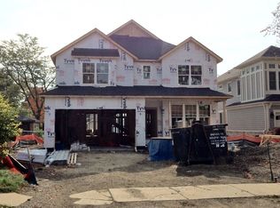 270 E 2nd St, Elmhurst, IL 60126