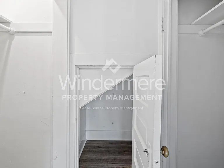 1425 W 8th Ave — Photo 9