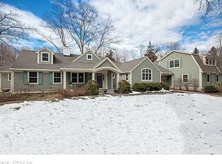 27 Reservoir Rd, Farmington, CT 06032