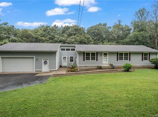 94 Meeting House Hill Rd, North Franklin, CT 06254