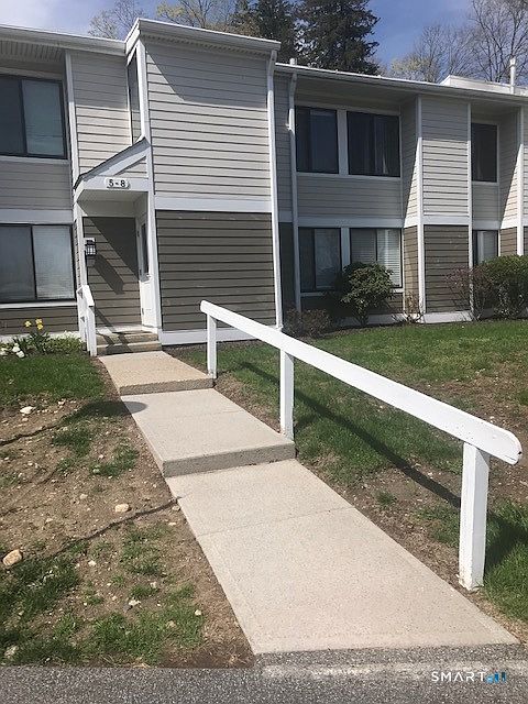 1st image of 8 Stebbins Close #8