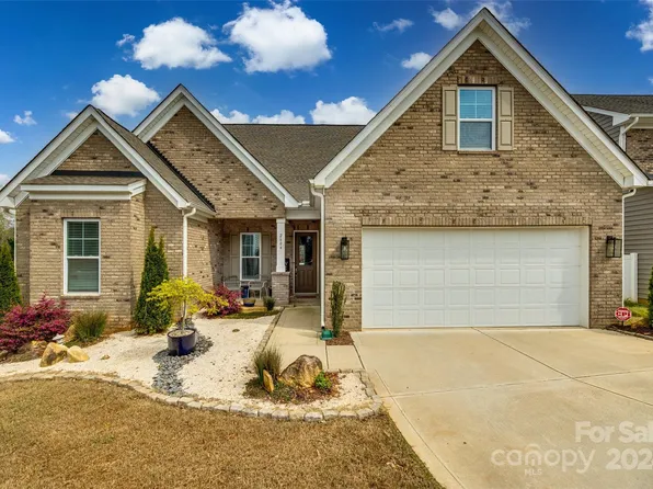 2604 Bridle Brook Way, Charlotte, NC 28270