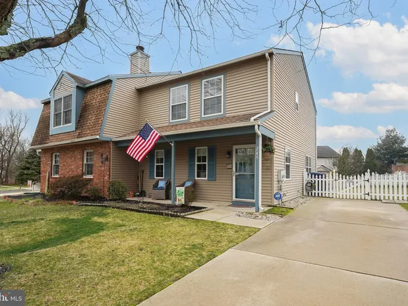 245 Strawbridge Ln, Mullica Hill, NJ 08062