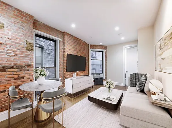 264 West 25th Street image 1 of 6