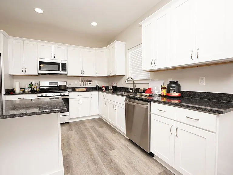 106 Penny Ln — Photo 10
