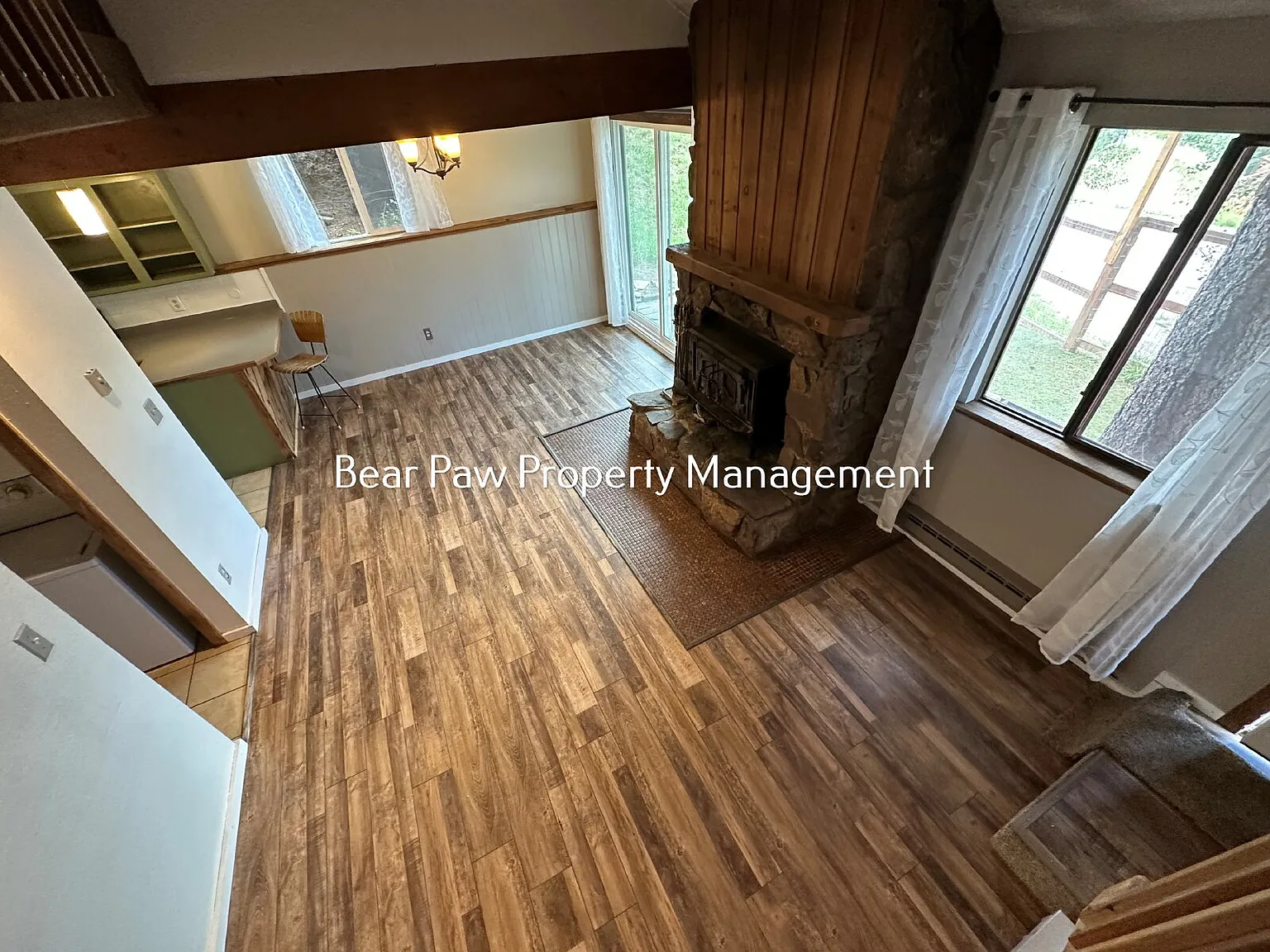 2 bed, 1.0 bath, 965 sqft, $2,100 — Photo 3