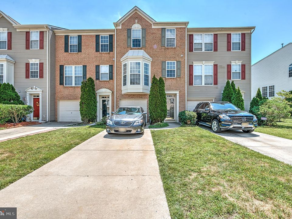 1st image of 66 Colts Neck Dr