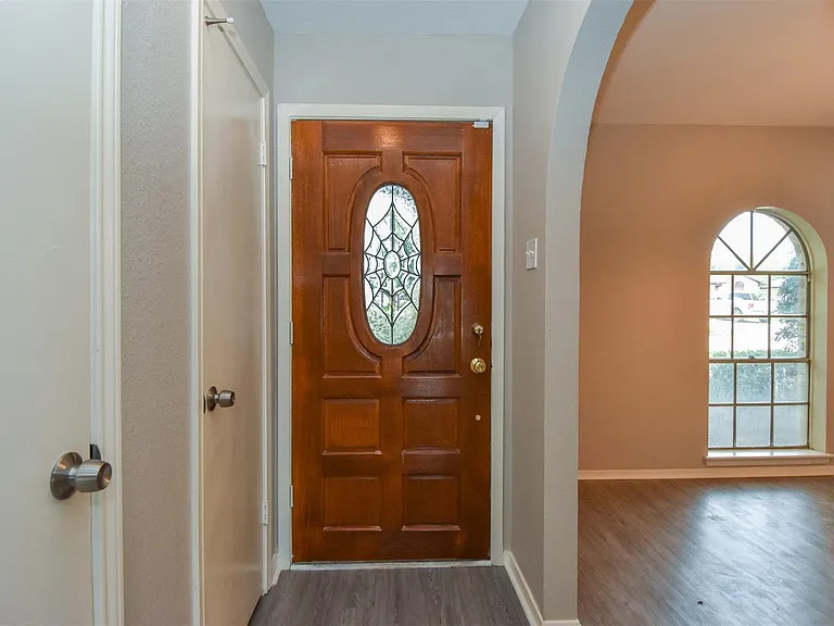 11719 Murr Way — Photo 2