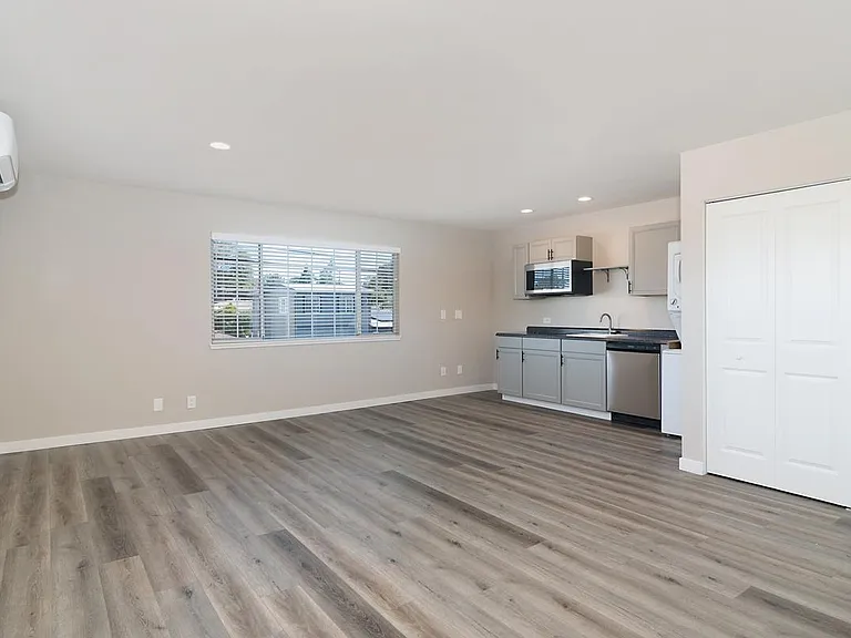 9511 Janfred Way — Photo 20