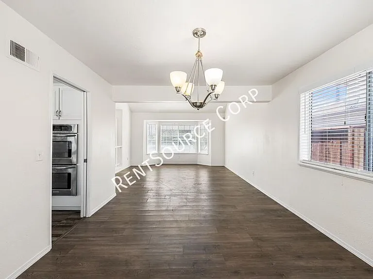 2145 W Avenue P8 — Photo 16
