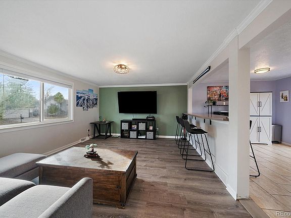 3rd image of 181 Dianna Drive