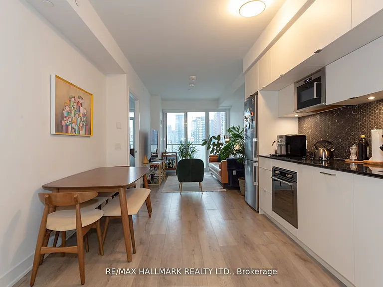 575 Bloor St E #2109 — Photo 5
