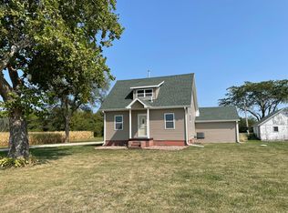 19561 45th St, Morning Sun, IA 52640