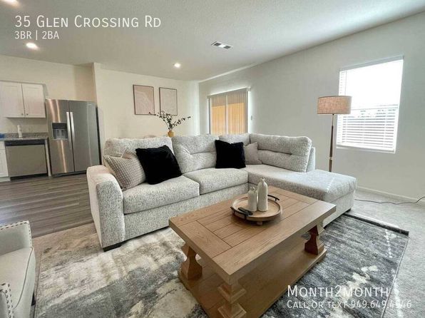 35 Glen Crossing Rd