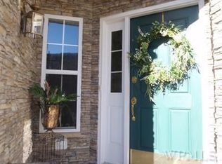 791 Huntington Dr, Fishkill, NY 12524