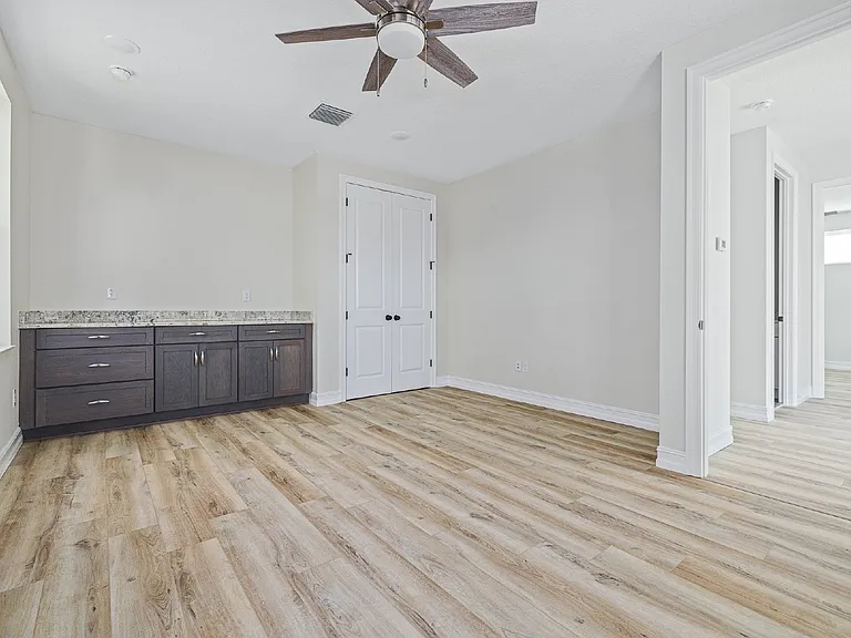 3208 N Rome Ave — Photo 21