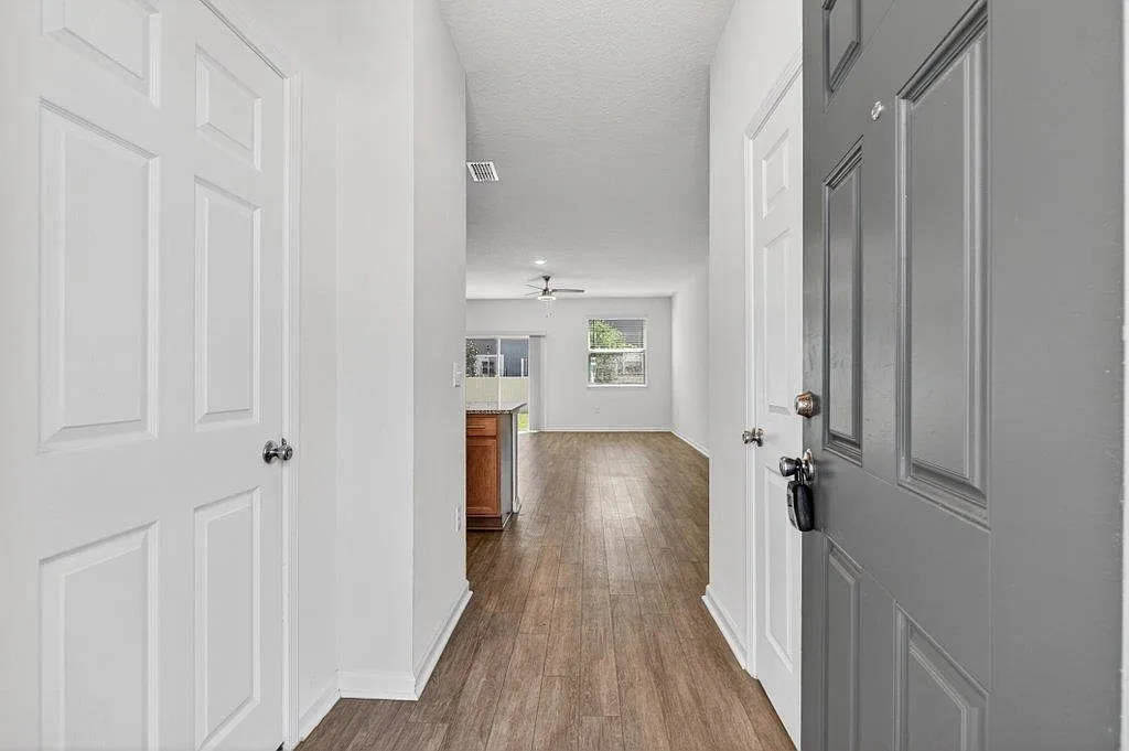 2 bed, 2.5 bath, 1259 sqft, $1,850 — Photo 2