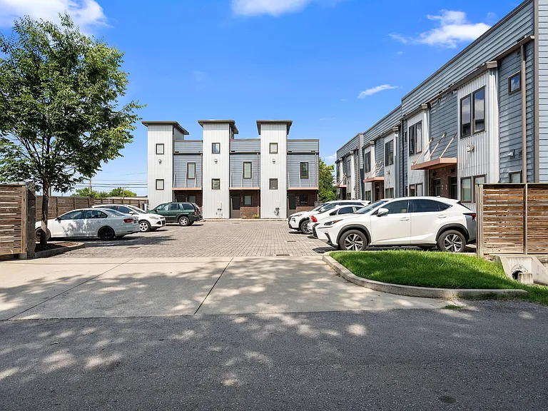 84 Evanston Ave — Photo 33