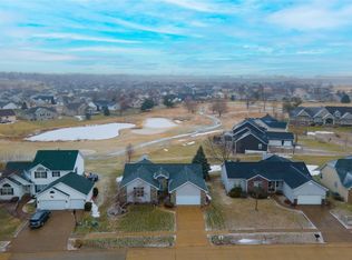 2530 Hunters Ridge Rd, Marion, IA 52302